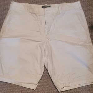 White Express Shorts size 32